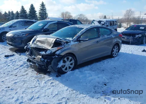 2013 Hyundai Elantra Limited z USA, uszkodzony, nr VIN 5NPDH4AE9DH205031
